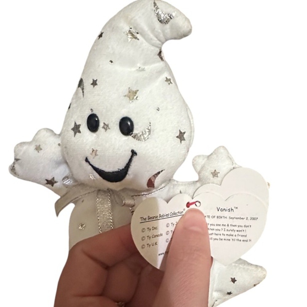 Ty Beanie Baby 'Vanish' White Star Ghost Plush Home Accent